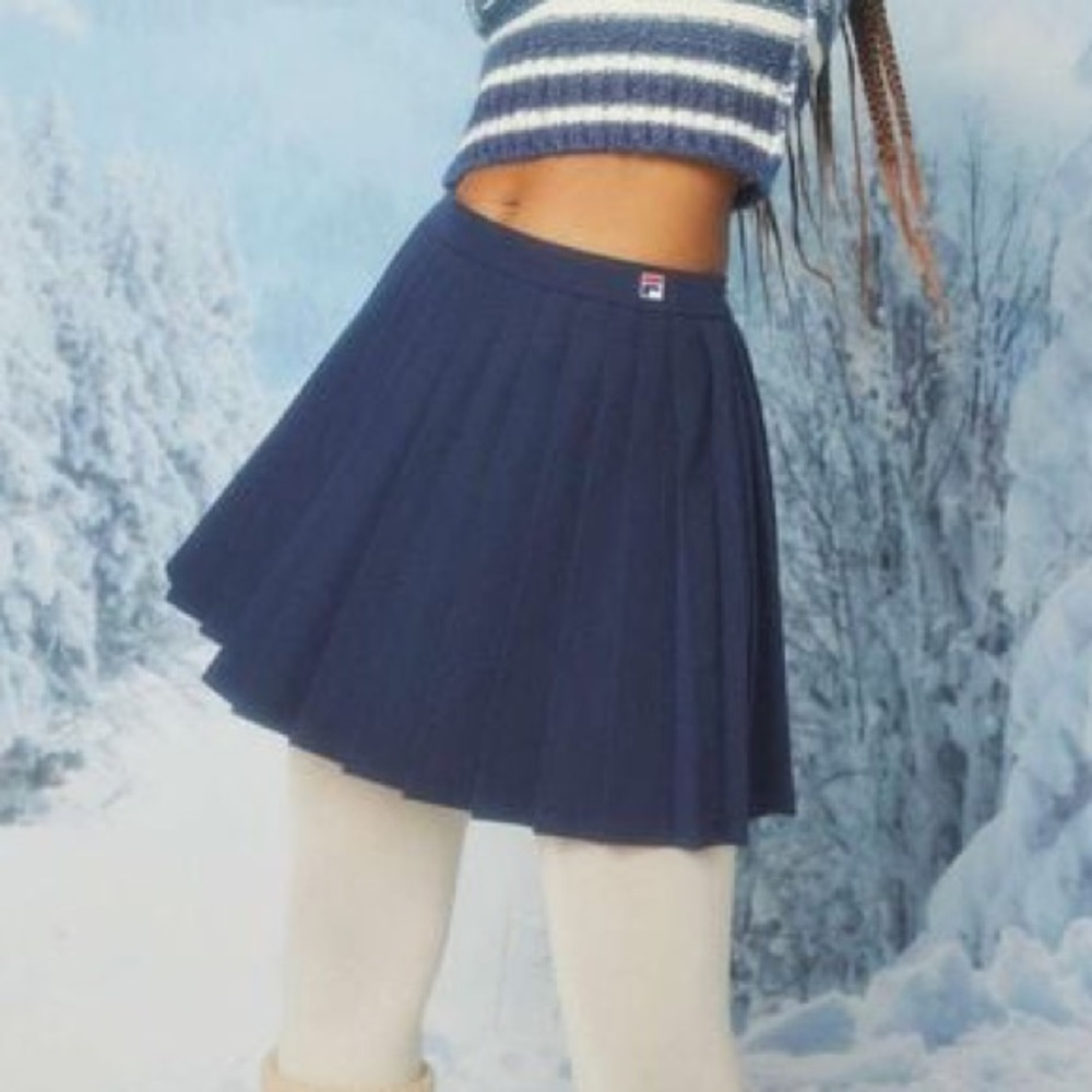 Brand new navy FILA Pleated Mini Skirt size XS new nwt